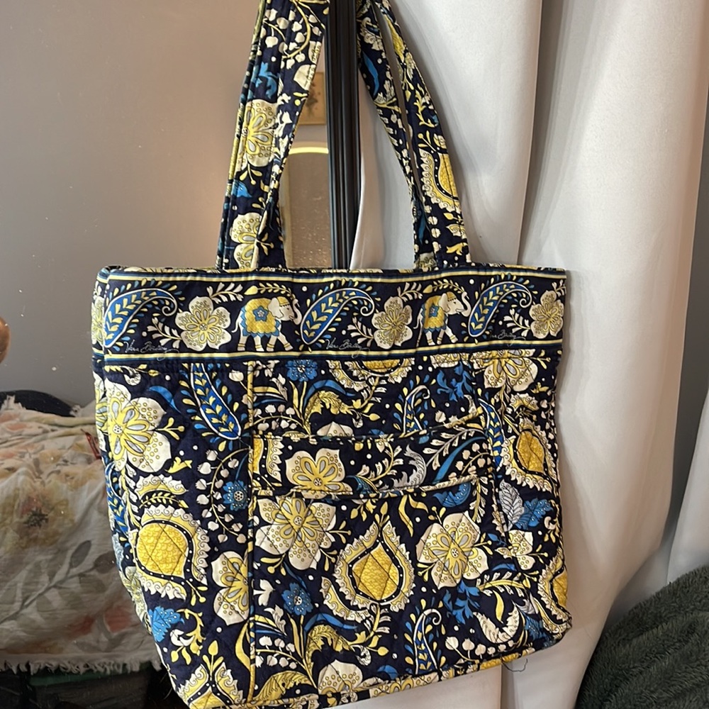 Vera Bradley tote bag